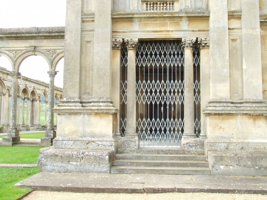 Collapsible Gates